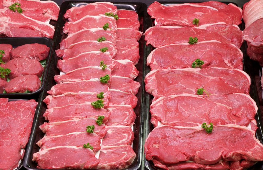 träumen Sie davon, rohes Fleisch zu kaufen