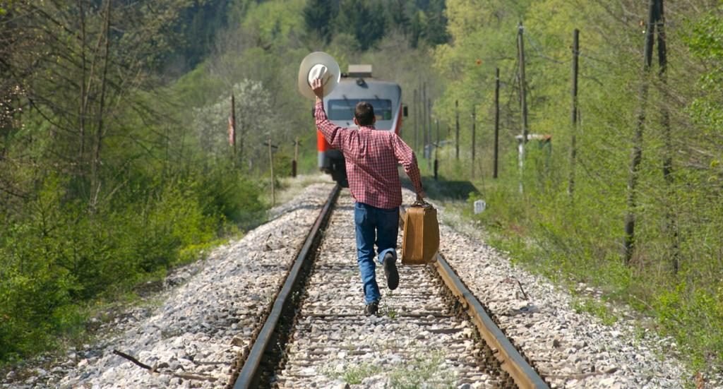 träume, dass ich zu spät zum Zug komme