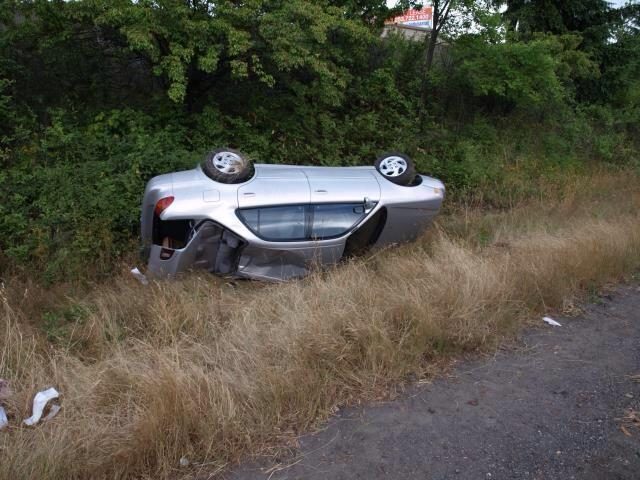 umgestürztes Auto