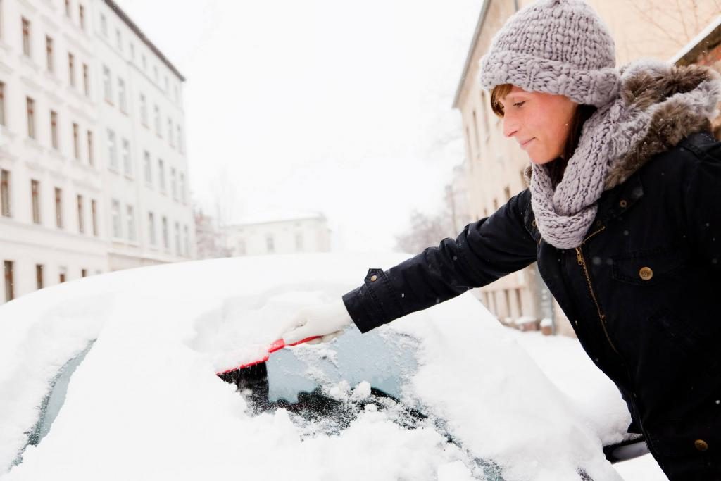 träumen, Schnee mit der Hand zu räumen