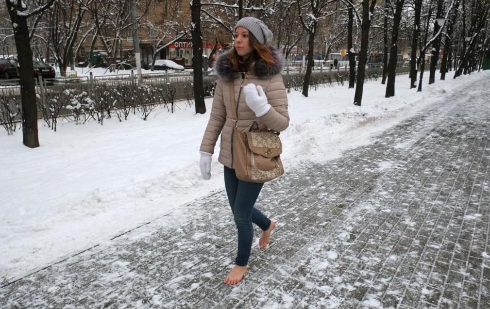 Was träumt man davon, barfuß im Schnee zu laufen?